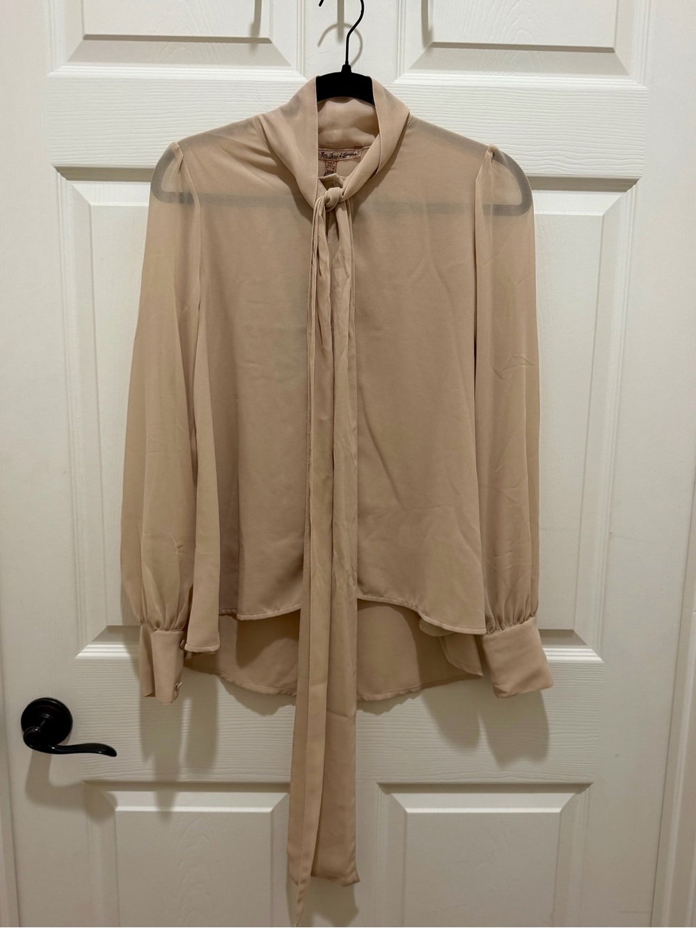 NWT For Love & Lemons Beige Chiffon Tie Neck  Long Sleeve Button Down Blouse XS